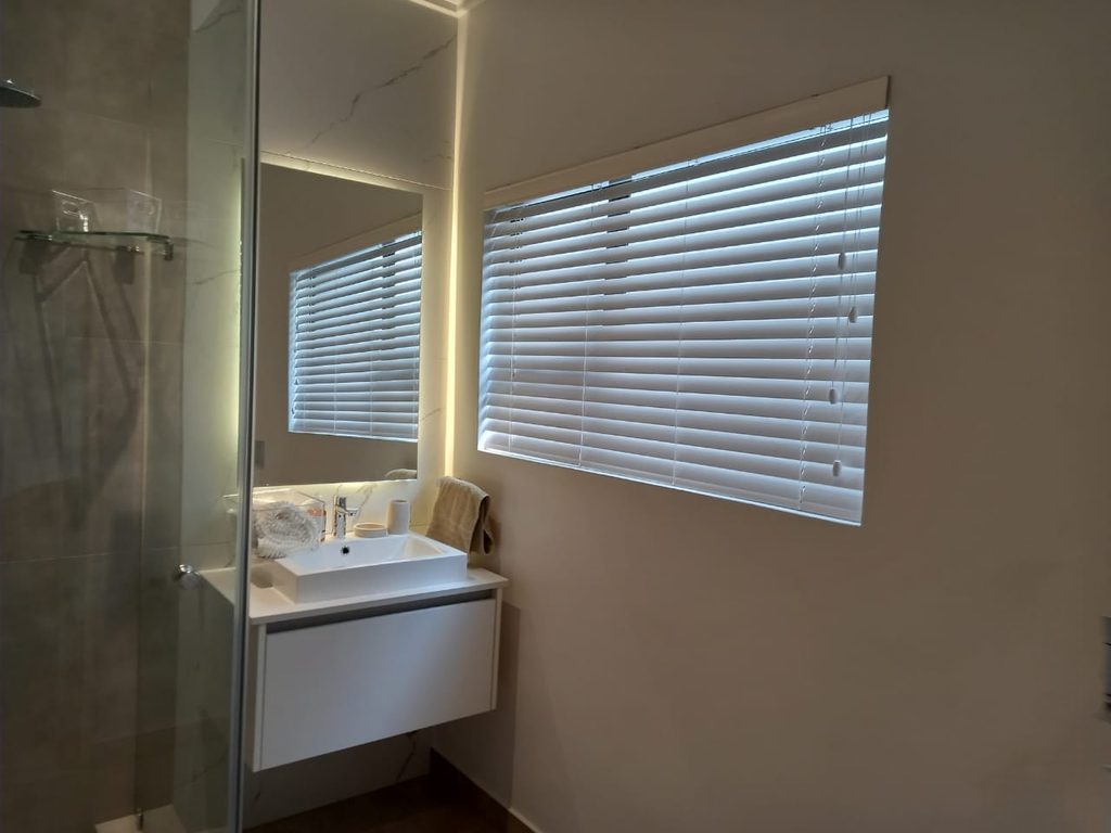 White PVC/thermowood venetian blind